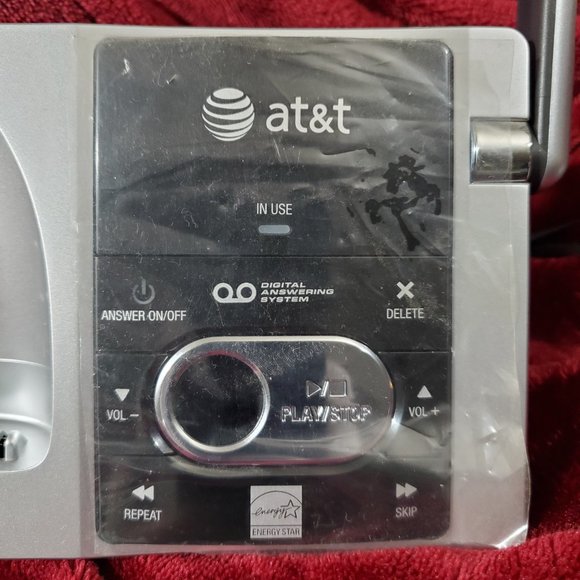 AT&T Cordless Telephone, Base, and Digital Answering System Single Line - Picture 2 of 16